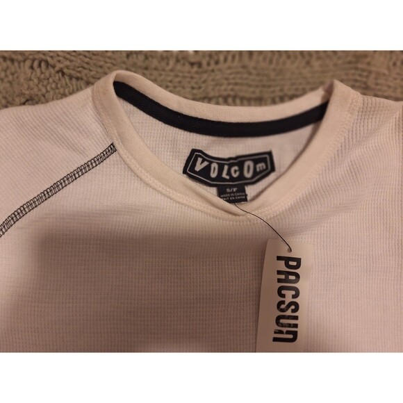 NWT Volcom Long Sleeve T-Shirt Men's Size S White Logo Crew Neck Cotton READ - Picture 2 of 9